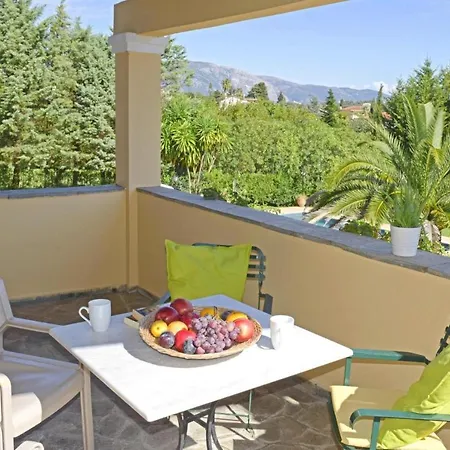 Διαμέρισμα Isabella Country House,